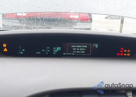 2014 Toyota Prius Three z USA, uszkodzony, nr VIN JTDKN3DU0E1749374